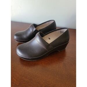 JBU Jambu Women's Cordoba‎ Clog Size 8M Brown Leather Comfort Slip On Casual EUC